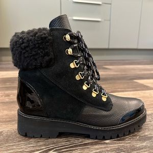 Shearling hiking boot. NWOT